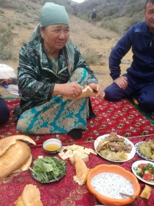Uzbeki family picnic
